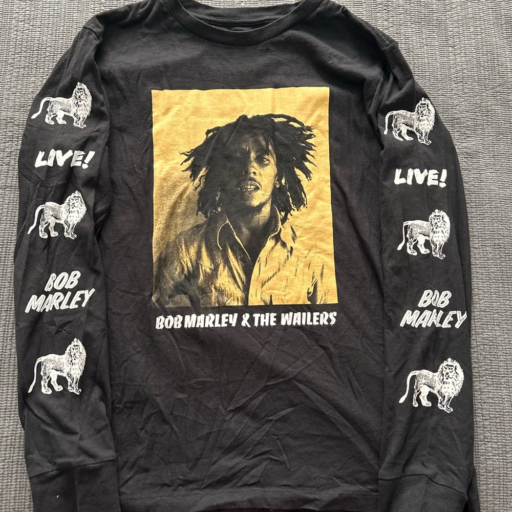 American Eagle x Bob Marley Long Sleve